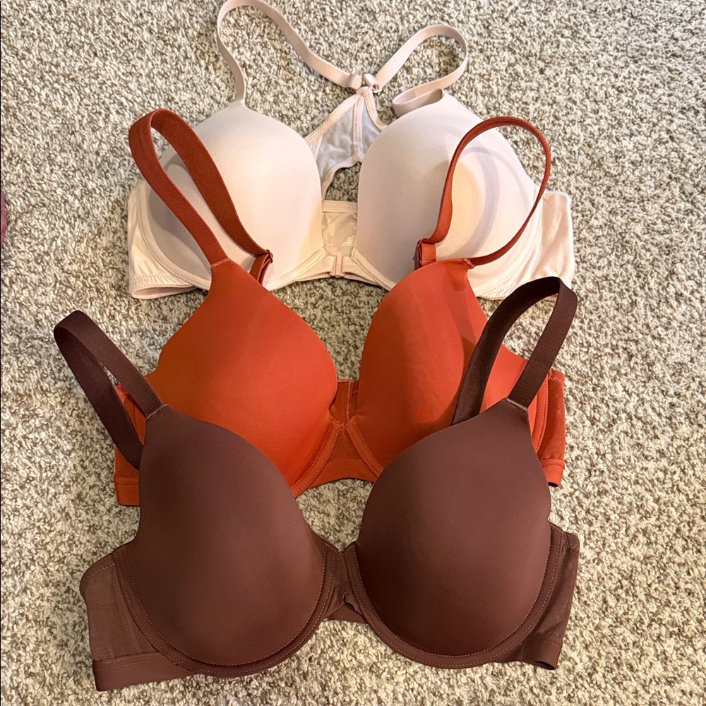 Lot of 3 Modern Movement bras size 38C. 2 tee shirt bras, 1 racerback!
